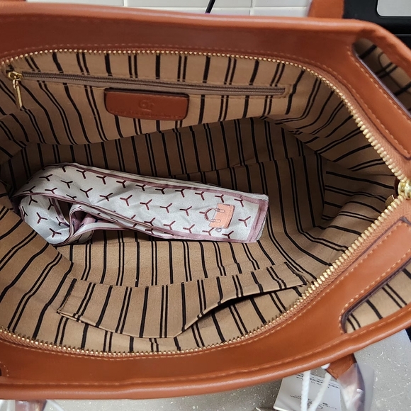 Fashion tote bag. - Picture 3 of 4